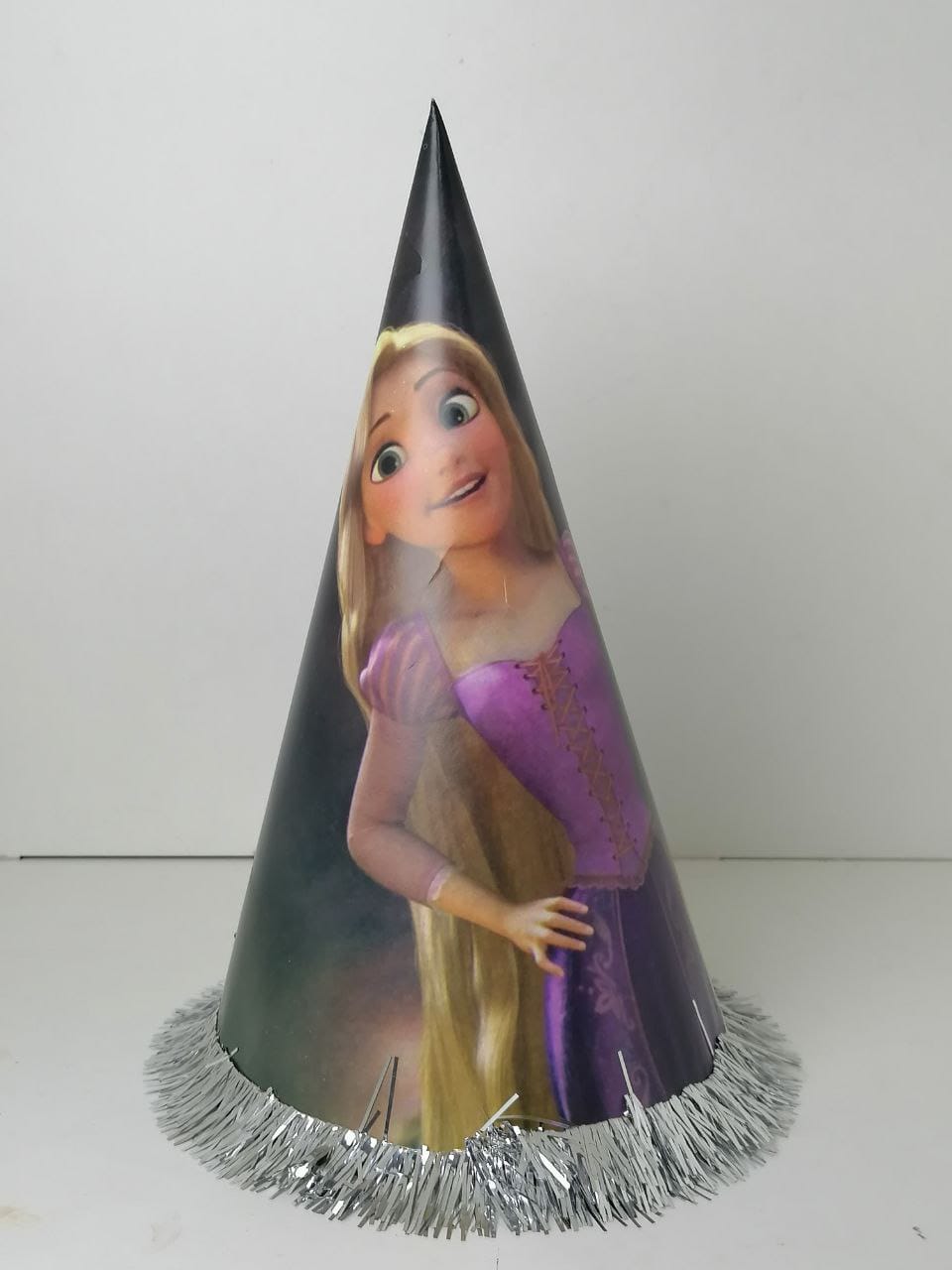 طربوش عيد ميلاد اشكال متنوعة شكل روبانزيل لون فضي