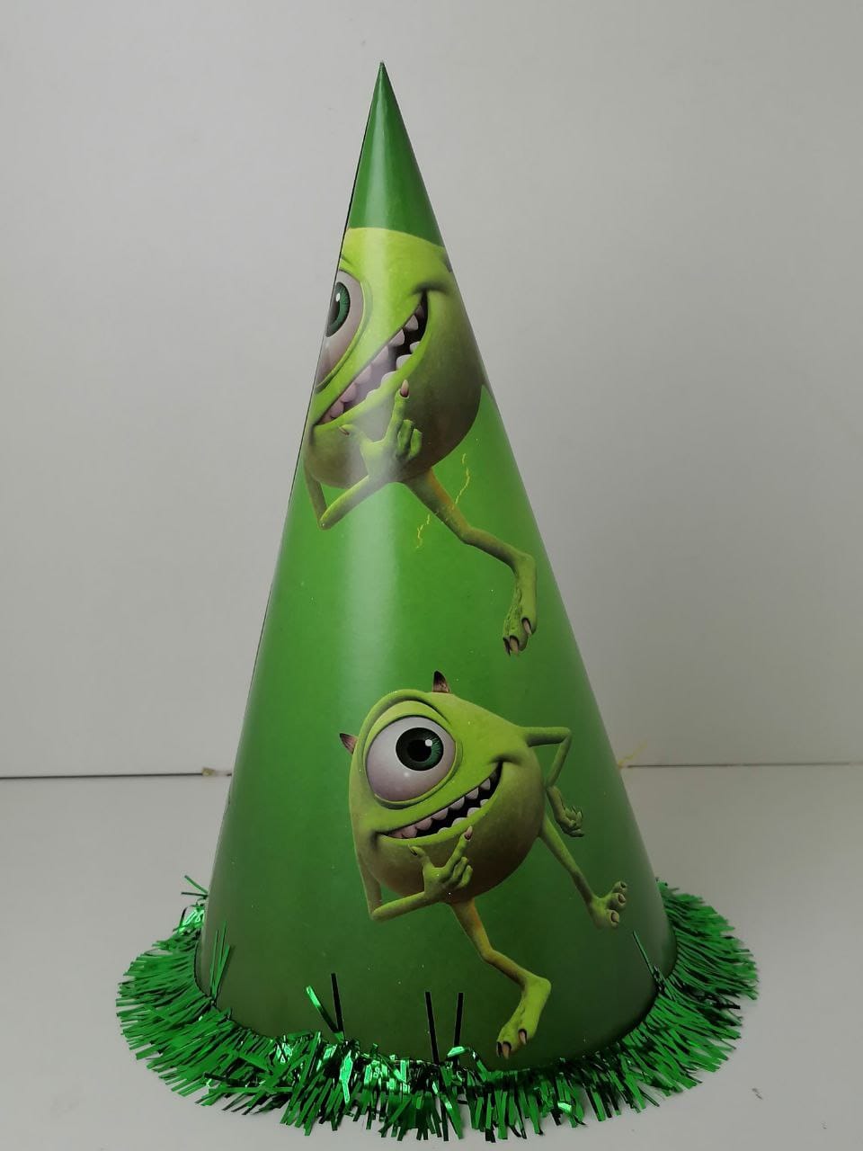 طربوش عيد ميلاد اشكال متنوعه شكل كورة البوعبوع من كرتون شركة المرعبين المحدوده