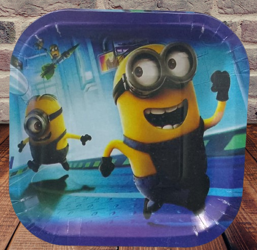 طبق كرتون مربع مينيون 10 اطباق